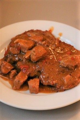 濃厚なソースが特徴のポーランド風グヤーシュ