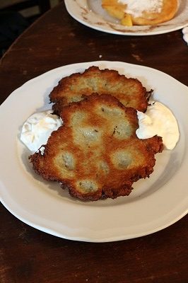 カリカリのポテトパンケーキ、プラツキ・ジェムニャチャネ