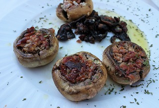 チャンピニオーネス・ア・ラ・プランチャ