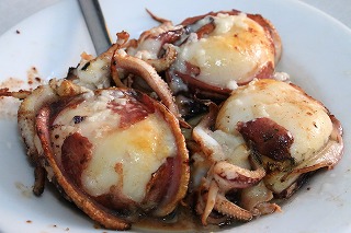 夜のスペインのレストラン